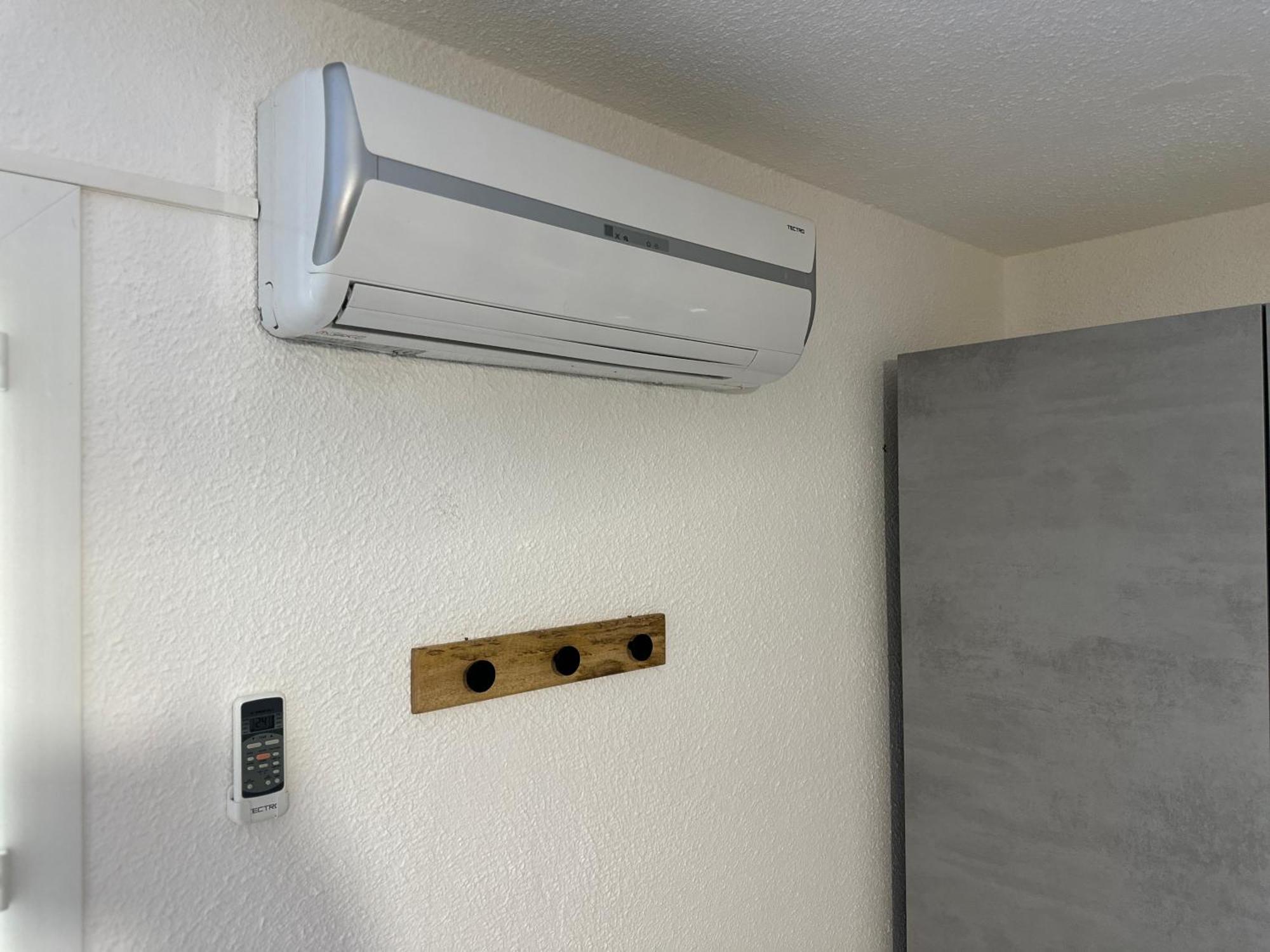 Climatise Avec Et Parking Privatif Locations Vld Camargue * Saintes-Maries-de-La-Mer