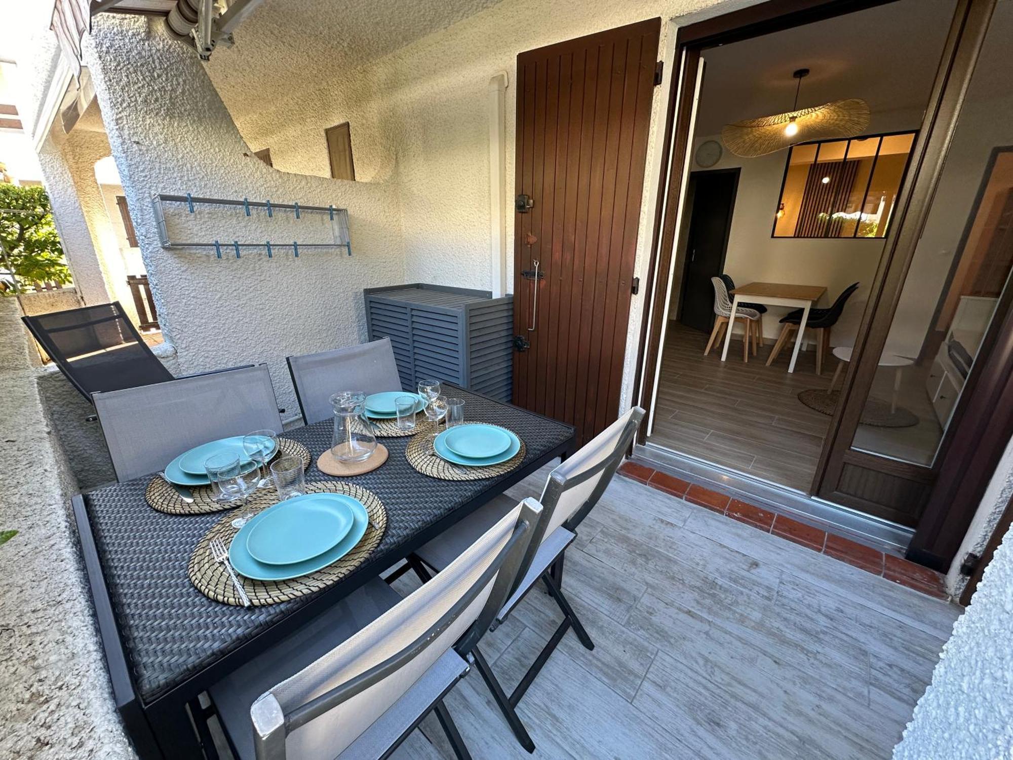 Climatise Avec Et Parking Privatif Locations Vld Camargue Apartment *